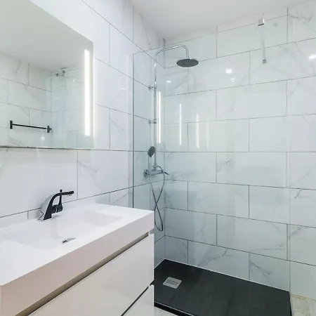 Apartment Condominium With Swiming Pool 112b
